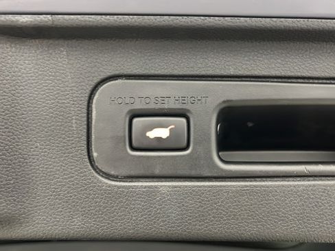 Used 2024 Honda Pilot Touring image 31