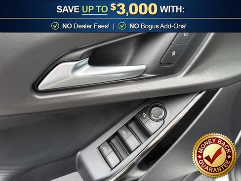Used 2026 Chevrolet Equinox LT FWD image 16