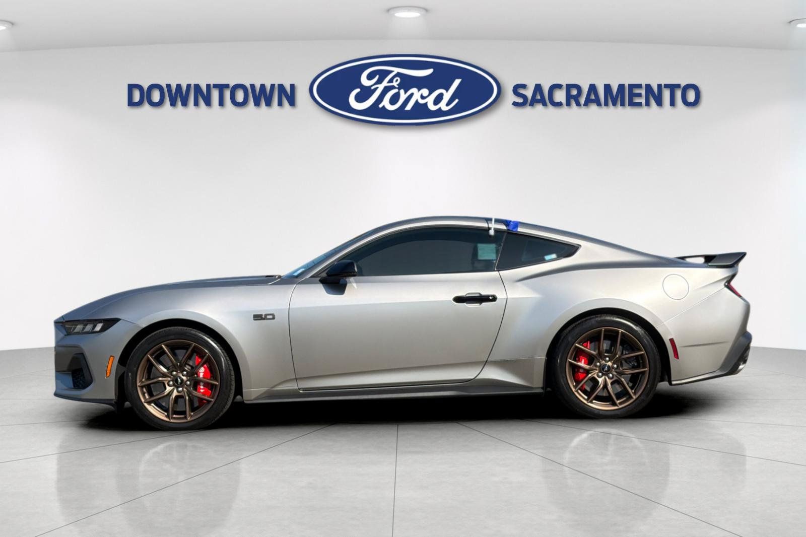 Certified 2025 Ford Mustang GT Premium RWD image 3