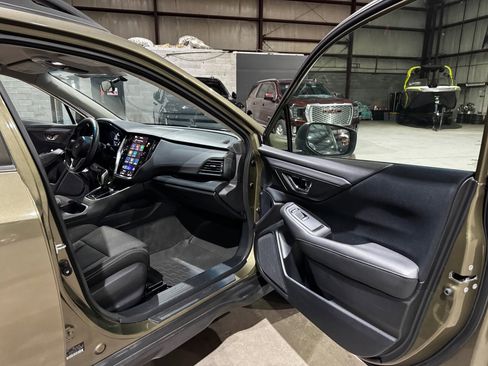 Used 2022 Subaru Outback Premium image 26