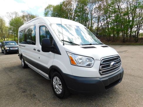 Used 2017 Ford Transit 350 XLT image 12