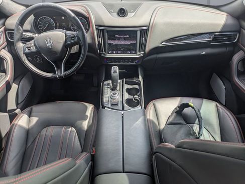 Used 2022 Maserati Levante GT AWD/4WD image 16