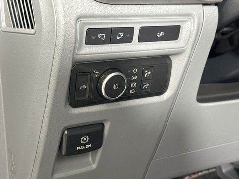 Used 2022 Ford F150 XLT w/ Equipment Group 302A High image 16