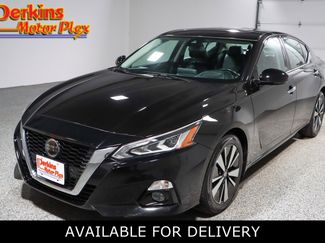 Used 2022 Nissan Altima 2.5 SL video 1