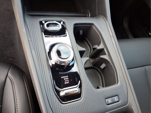 New 2026 Jeep Cherokee Limited AWD/4WD image 23
