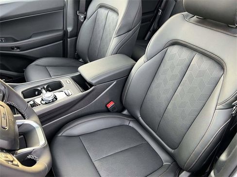 New 2026 Jeep Cherokee Overland image 23