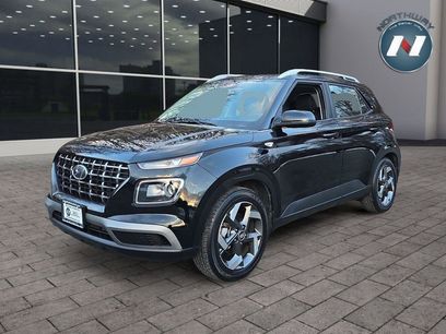 Used 2023 Hyundai Venue SEL