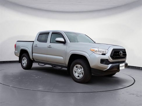 Used 2022 Toyota Tacoma SR image 7