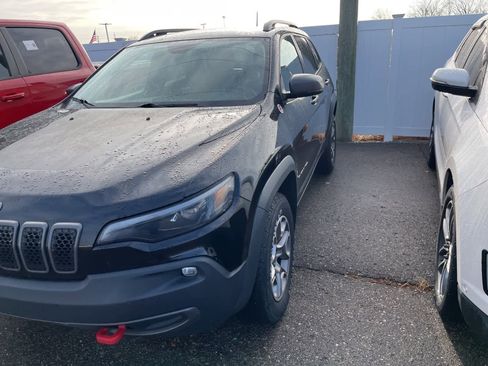 Used 2020 Jeep Cherokee Trailhawk w/ Cold Weather Group image 5
