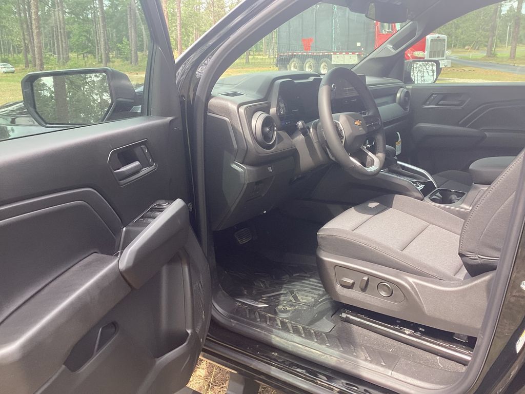 New 2026 Chevrolet Colorado W/T w/ WT Custom Package RWD image 10