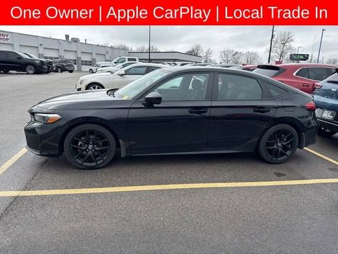 Used 2025 Honda Civic Sport image 1