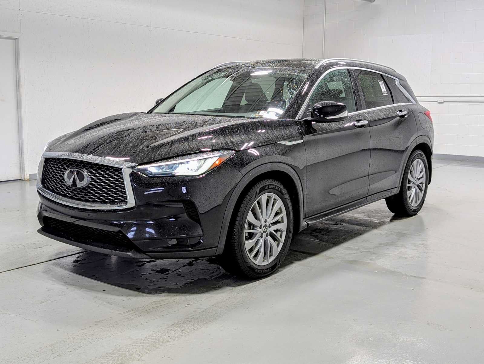 Used 2023 INFINITI QX50 Luxe AWD/4WD image 1