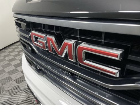 Used 2025 GMC Sierra 1500 AT4 w/ Technology Package image 31