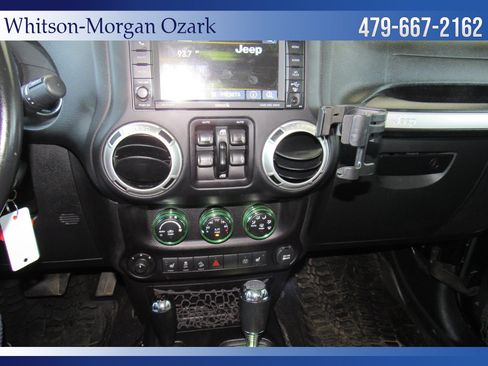 Used 2016 Jeep Wrangler Unlimited Rubicon AWD/4WD image 41