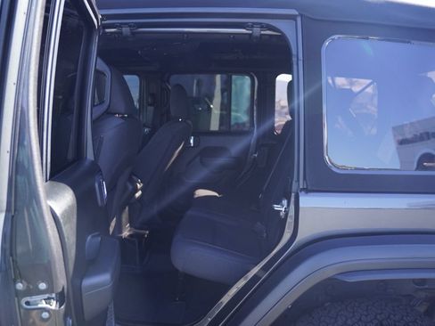 Used 2024 Jeep Wrangler Unlimited Sport AWD/4WD image 25