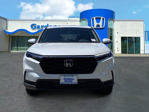 Used 2026 Honda CR-V EX image 2
