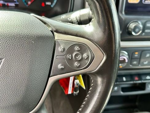 Used 2018 Chevrolet Colorado Z71 AWD/4WD image 34