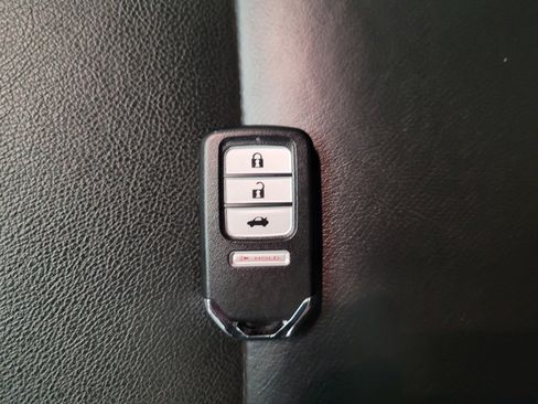 Used 2018 Honda Fit EX-L image 32