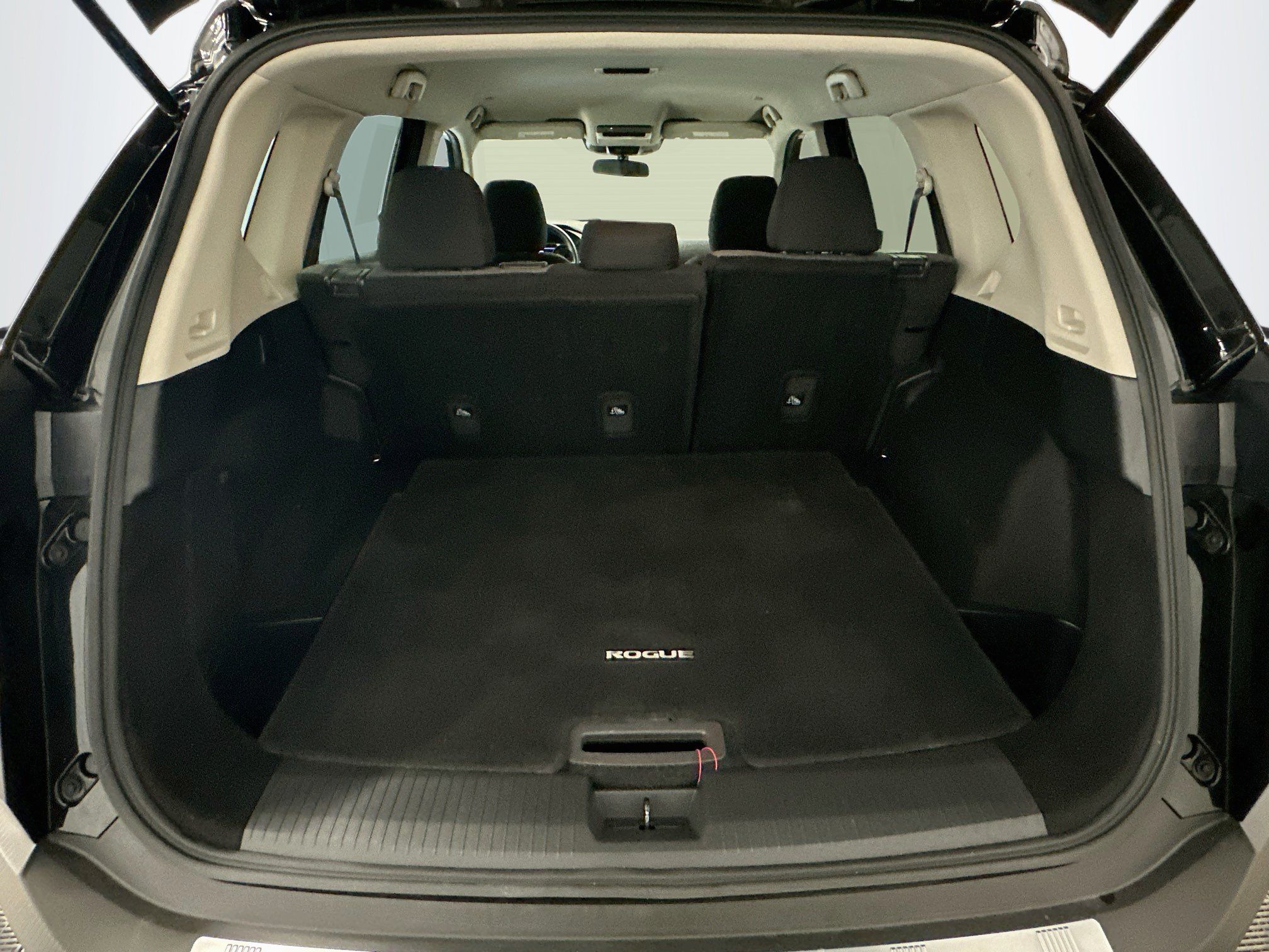 Used 2023 Nissan Rogue SV AWD/4WD image 29