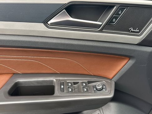 Used 2022 Volkswagen Atlas SEL Premium image 10