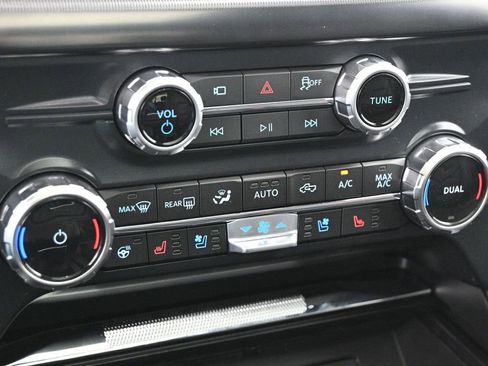 New 2025 Ford F150 Lariat w/ Equipment Group 502A High image 17