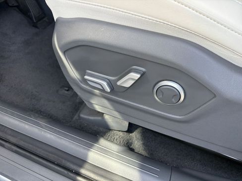 Used 2025 Hyundai Santa Fe SEL AWD/4WD image 23