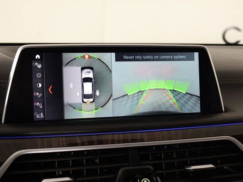 Used 2019 BMW M760i xDrive w/ Luxury Rear Seating Package AWD/4WD image 7