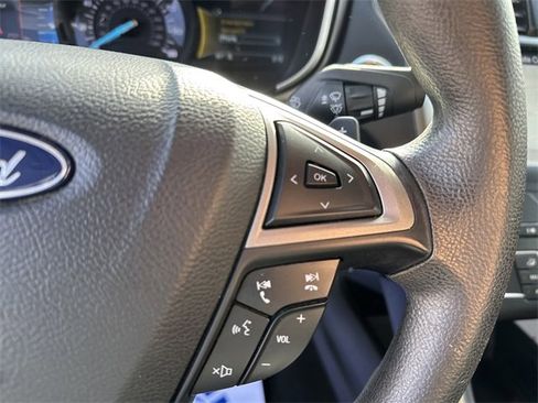 Used 2019 Ford Fusion SE image 21