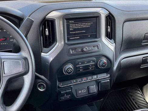 Used 2024 Chevrolet Silverado 2500 Custom w/ Custom Convenience Package AWD/4WD image 9