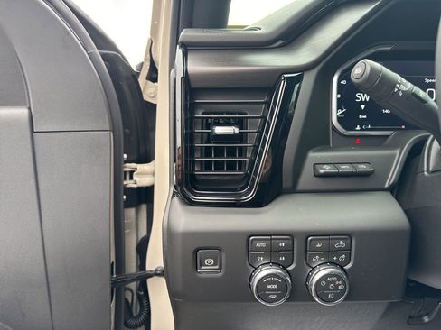 New 2026 GMC Sierra 2500 AT4 w/ AT4 Premium Plus Package image 14