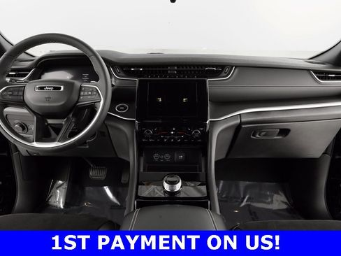 Certified 2023 Jeep Grand Cherokee Altitude image 2