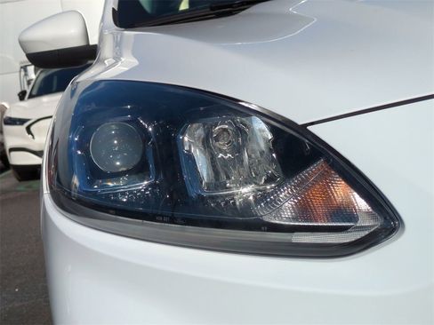 Certified 2021 Ford Escape SEL w/ Technology Package image 10