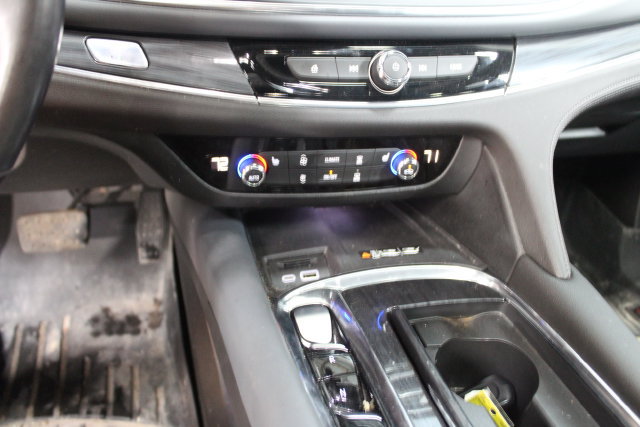 Used 2023 Buick Enclave Essence w/ Experience Buick Package AWD/4WD image 20