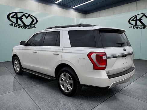 Used 2018 Ford Expedition XLT w/ Equipment Group 202A RWD image 5