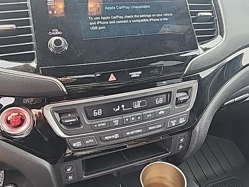 Used 2025 Honda Passport Black Edition image 6