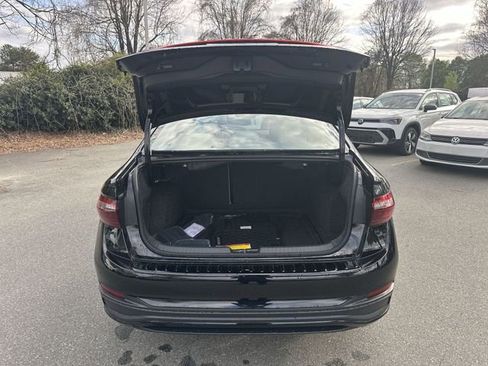New 2026 Volkswagen Jetta SE image 33