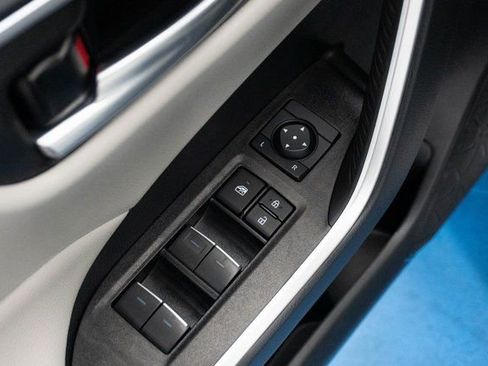 Used 2025 Toyota RAV4 XLE Premium image 16
