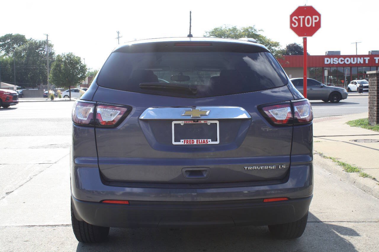 Used 2014 Chevrolet Traverse LS FWD image 5