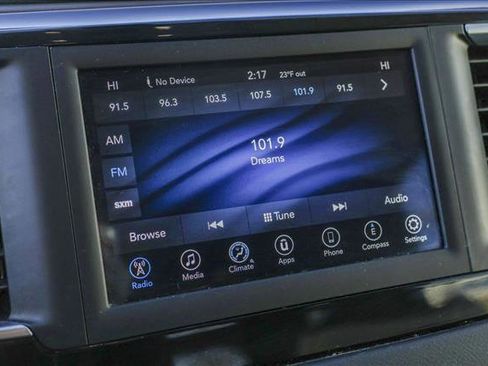 Used 2018 Chrysler Pacifica Touring Plus w/ Tire & Wheel Group image 17