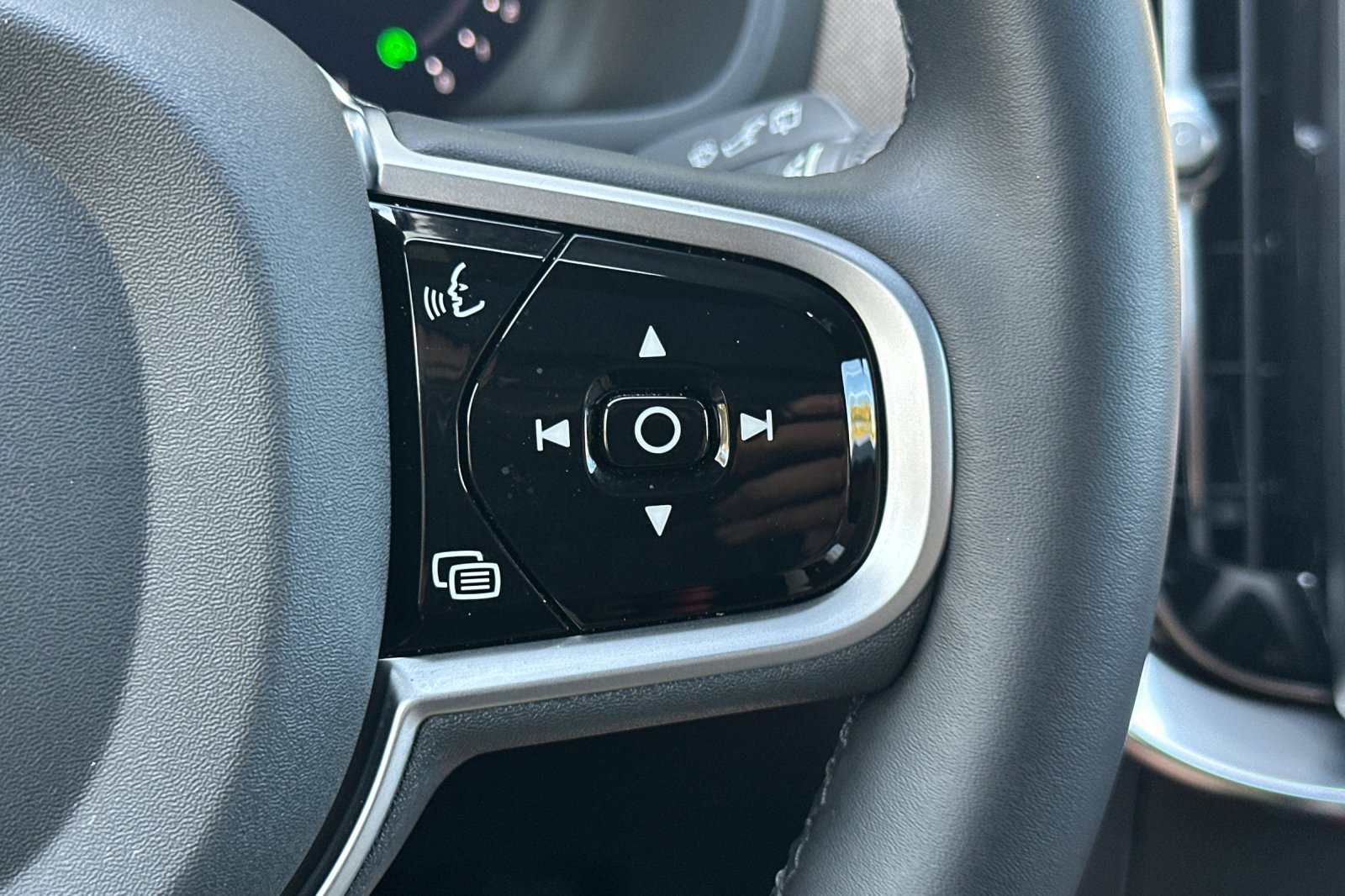 Certified 2026 Volvo XC90 B5 Core AWD/4WD image 31