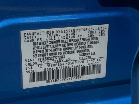 Used 2025 Nissan Sentra SV FWD image 28