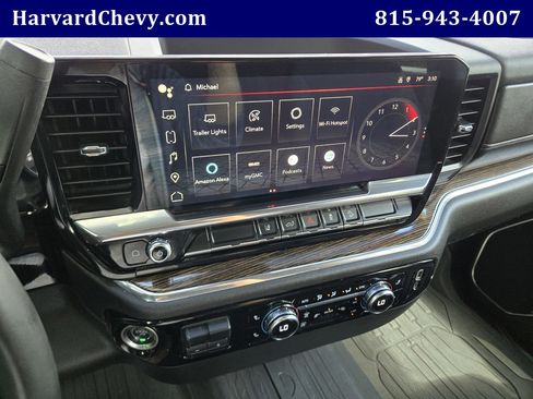 Used 2024 GMC Sierra 2500 SLE AWD/4WD image 8