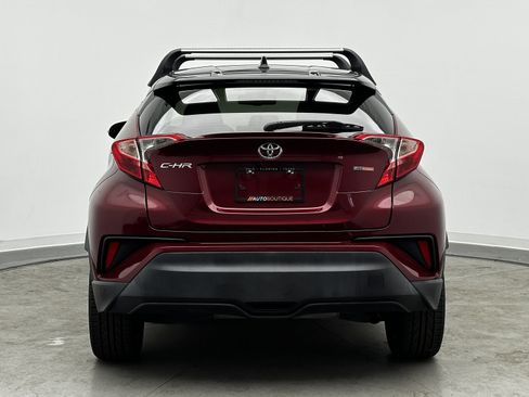 Used 2019 Toyota C-HR XLE image 6