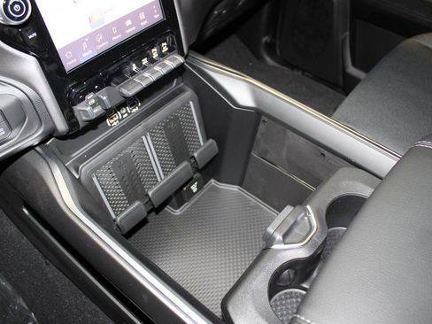 New 2026 RAM 2500 Big Horn AWD/4WD image 20