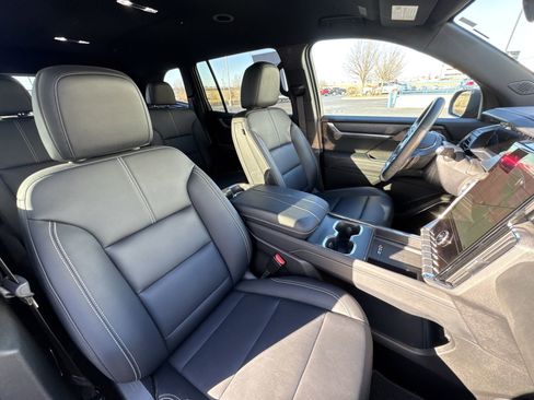 Used 2024 GMC Acadia Elevation w/ Luxury Package image 27