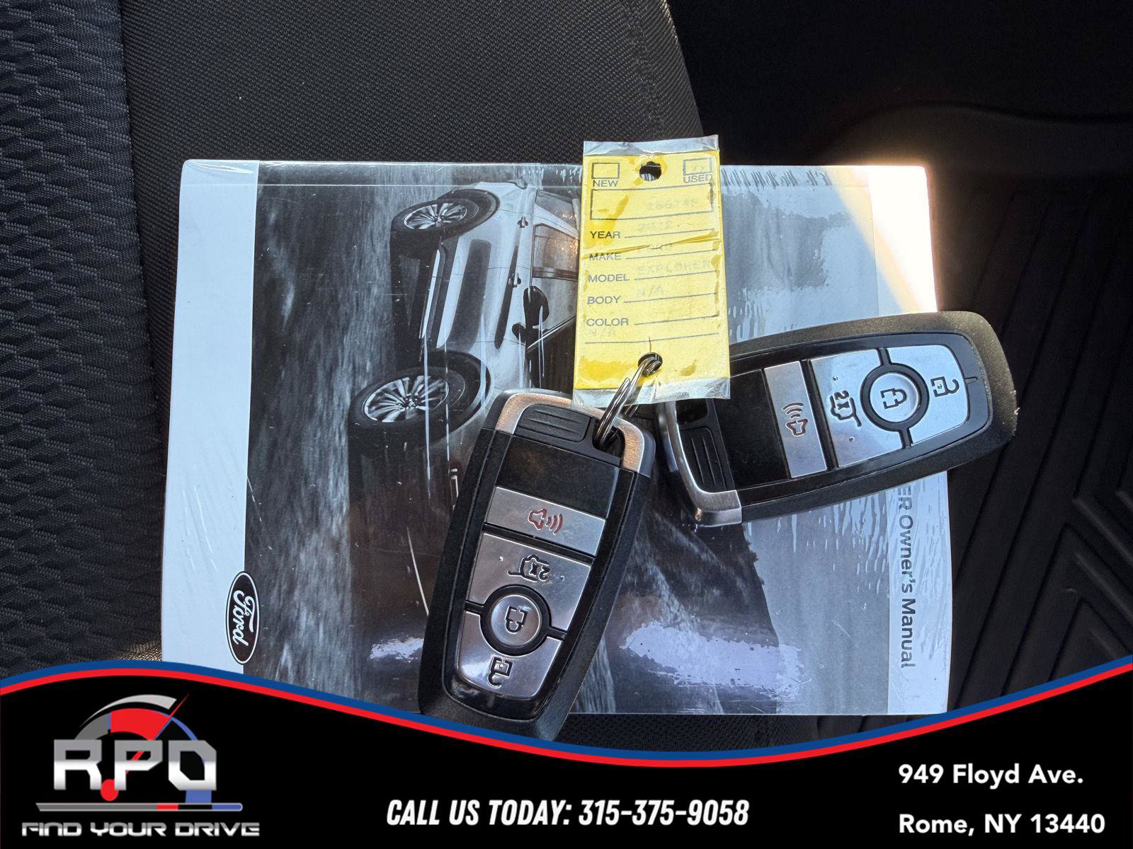 Used 2022 Ford Explorer XLT AWD/4WD image 36