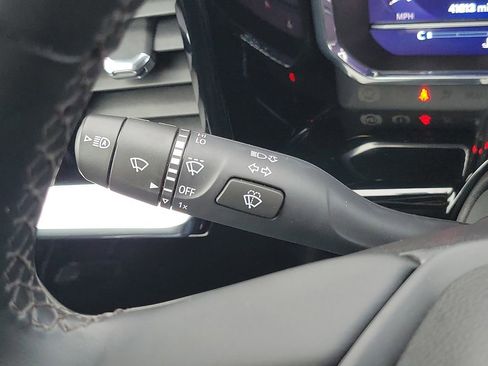 Certified 2024 Chevrolet Silverado 2500 LTZ w/ LTZ Convenience Package image 9