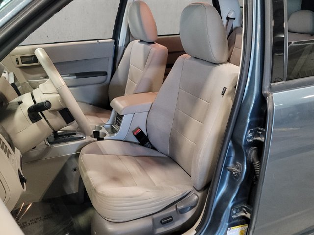 Used 2012 Ford Escape XLT AWD/4WD image 4