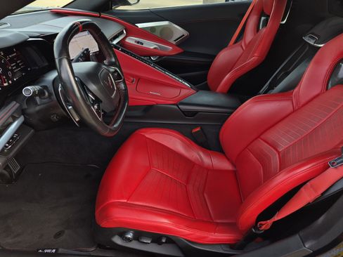 Used 2023 Chevrolet Corvette Stingray Preferred Cpe w/ 2LT image 31