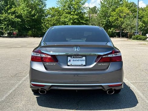 Used 2017 Honda Accord Sport image 4